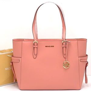 MICHAEL KORS
Gilly Large Saffiano Leather Tote Bag PRIMROSE COLOR